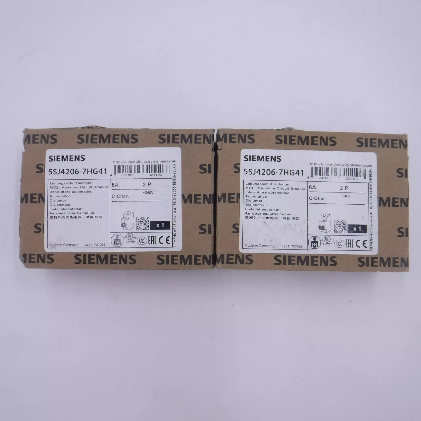 Siemens Dual 2-Pole Circuit Breaker DIN Rail 5SJ4206-7HG41 6A 240V