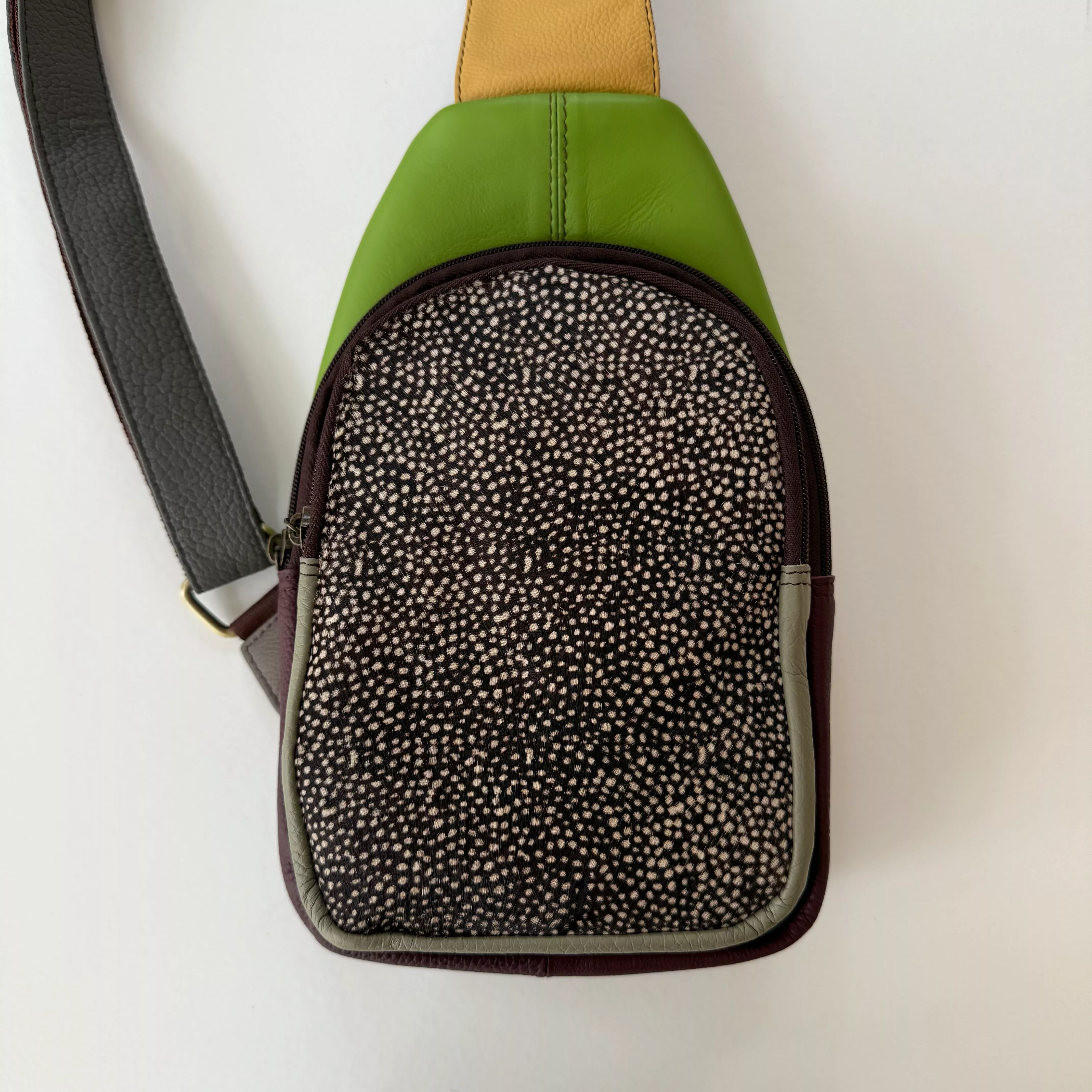 Soruka - Chloe Sling Bag, Leaf