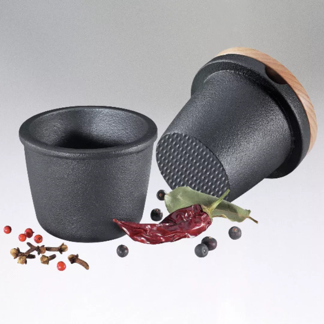 Spice Grater, Cast Iron with Beech Wood Lid, 3.5" H