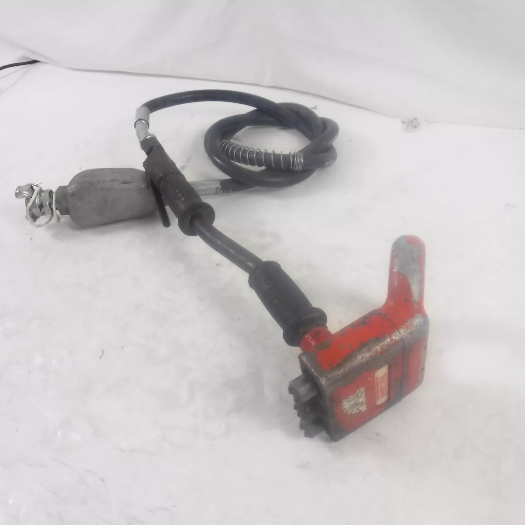 Trelawny SC3 Hand Held Pneumatic Triple Head Scabbler