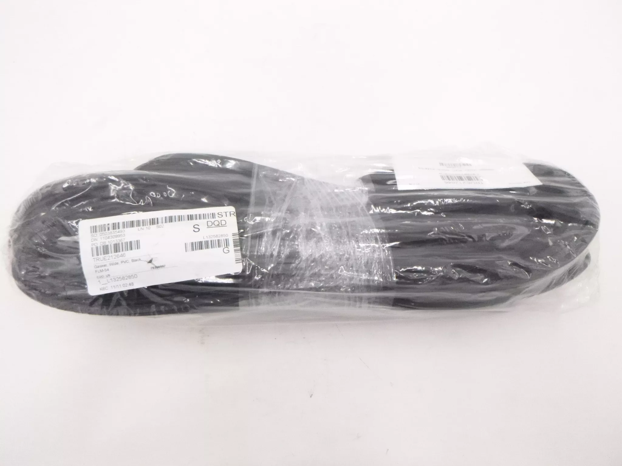 TRUE 212646 25″ x 63″ Door Gasket fits FLM-27-TSL01 FLM-27F-TSL01