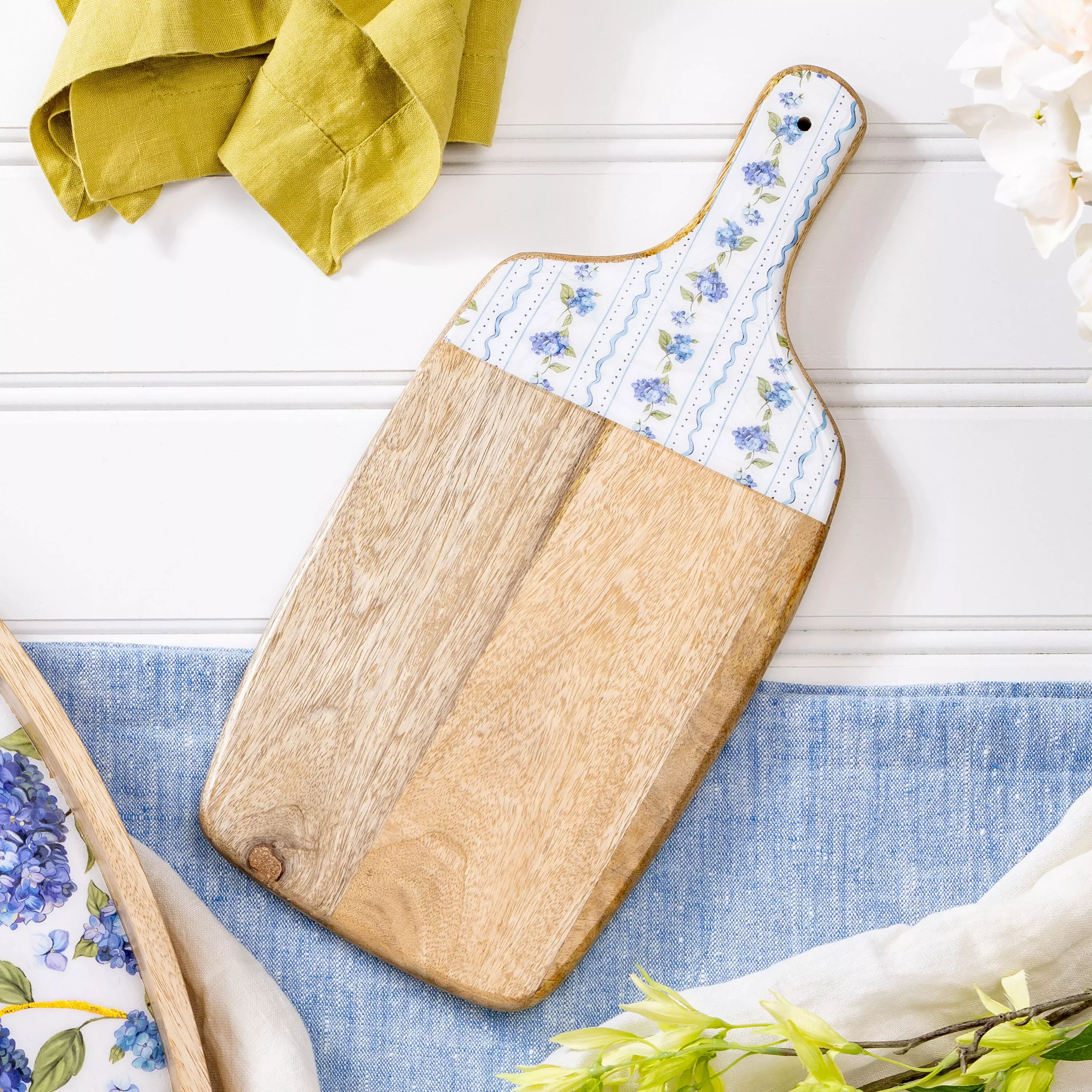 VivaStyle Cutting Board, Rectangular Wood Cutting Board, Hydrangea, 16"L