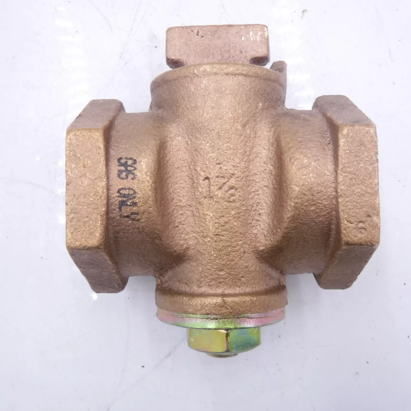 A.Y. McDonald 1-1/2″ FPT Flat Head Gas Stop Valve 10596