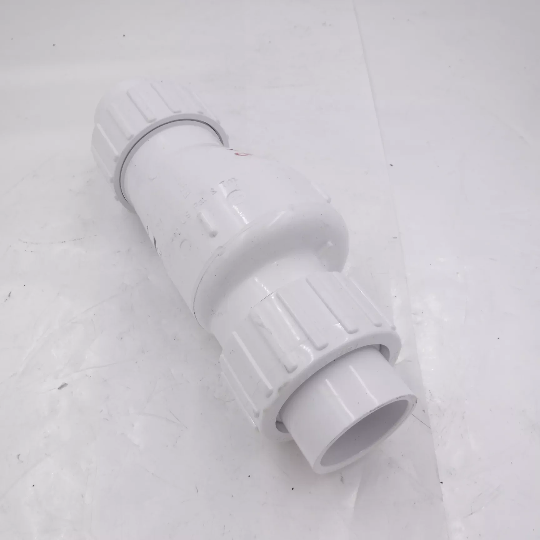 Zoeller 1-1/4″x 9.50″L PVC Quiet Check Valve Solvent Weld W/ Union 30-0239